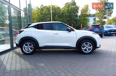 Позашляховик / Кросовер Nissan Juke 2021 в 