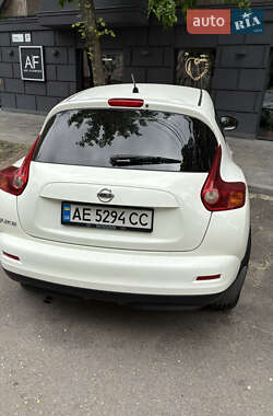 Внедорожник / Кроссовер Nissan Juke 2012 в 