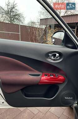 Позашляховик / Кросовер Nissan Juke 2013 в 