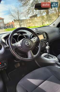 Позашляховик / Кросовер Nissan Juke 2012 в 