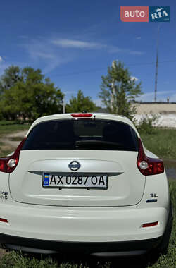 Внедорожник / Кроссовер Nissan Juke 2011 в 