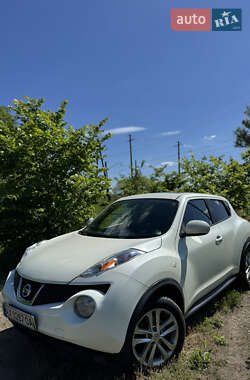 Внедорожник / Кроссовер Nissan Juke 2011 в 