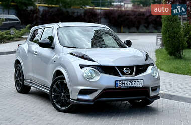 Внедорожник / Кроссовер Nissan Juke 2014 в 