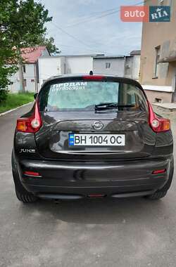 Позашляховик / Кросовер Nissan Juke 2011 в 