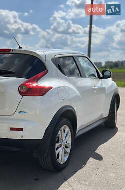 Внедорожник / Кроссовер Nissan Juke 2013 в 