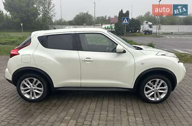 Позашляховик / Кросовер Nissan Juke 2010 в 