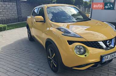 Внедорожник / Кроссовер Nissan Juke 2017 в 