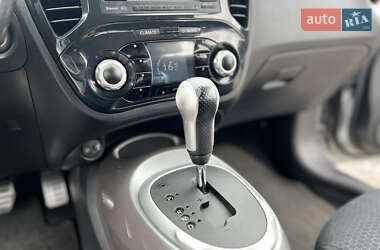 Внедорожник / Кроссовер Nissan Juke 2011 в 