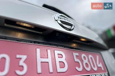 Внедорожник / Кроссовер Nissan Juke 2011 в 