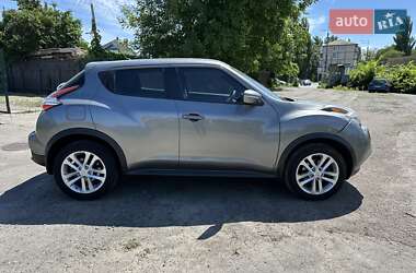 Внедорожник / Кроссовер Nissan Juke 2016 в 