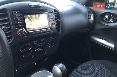 Позашляховик / Кросовер Nissan Juke 2015 в 