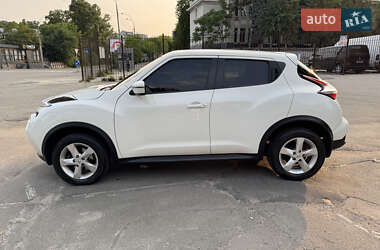 Внедорожник / Кроссовер Nissan Juke 2019 в 