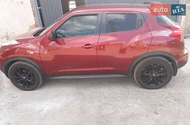 Внедорожник / Кроссовер Nissan Juke 2011 в 