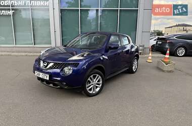 Внедорожник / Кроссовер Nissan Juke 2017 в 