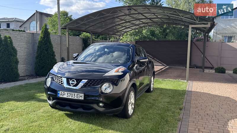 Позашляховик / Кросовер Nissan Juke 2016 в 