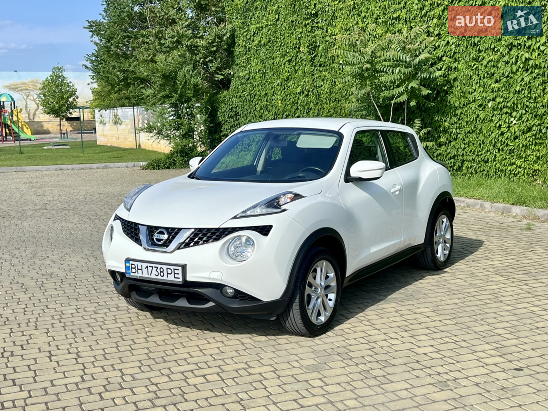 2017 Nissan Juke - мініатюра 2