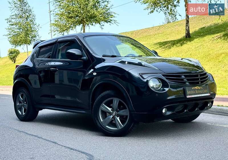 Позашляховик / Кросовер Nissan Juke 2011 в 