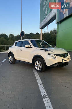 Внедорожник / Кроссовер Nissan Juke 2019 в 