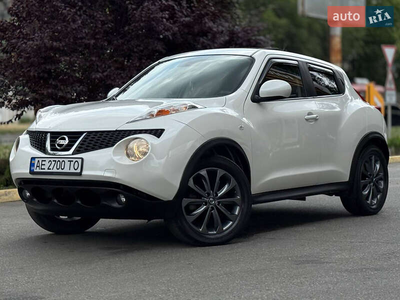 Внедорожник / Кроссовер Nissan Juke 2013 в 