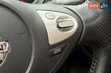 Внедорожник / Кроссовер Nissan Juke 2013 в 