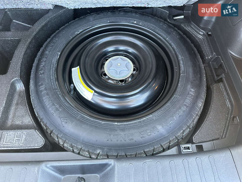 Внедорожник / Кроссовер Nissan Juke 2015 в Одессе