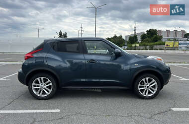 Внедорожник / Кроссовер Nissan Juke 2013 в 