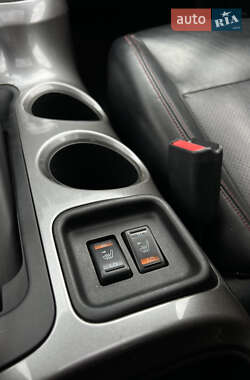 Внедорожник / Кроссовер Nissan Juke 2013 в 