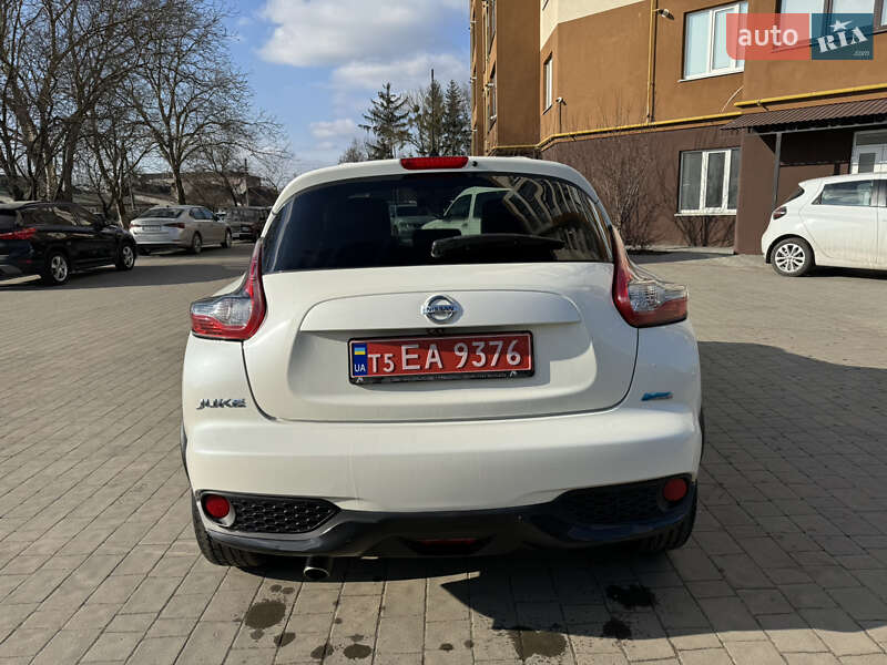 Позашляховик / Кросовер Nissan Juke 2015 в Дубні