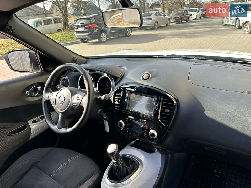 Позашляховик / Кросовер Nissan Juke 2015 в Дубні