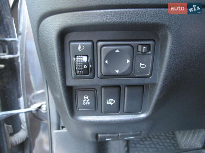 Внедорожник / Кроссовер Nissan Juke 2011 в Киеве