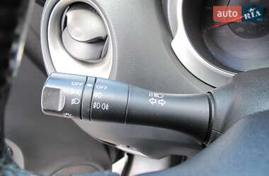 Позашляховик / Кросовер Nissan Juke 2011 в Києві