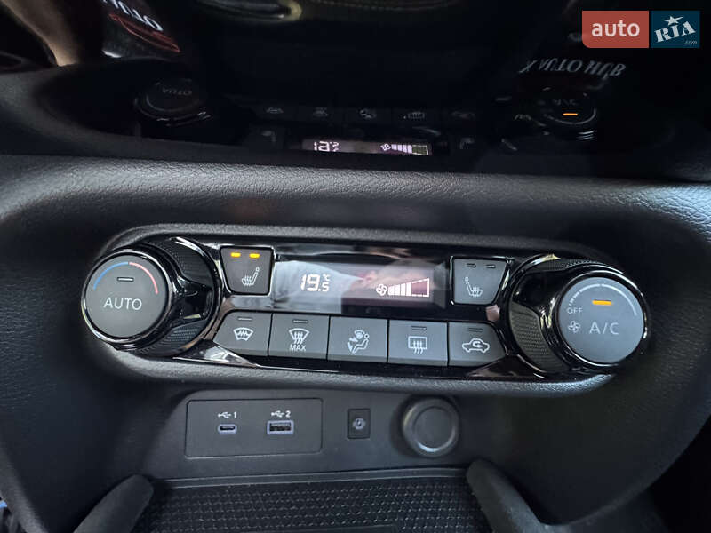 Внедорожник / Кроссовер Nissan Juke 2024 в Киеве