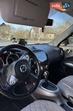 Позашляховик / Кросовер Nissan Juke 2012 в 