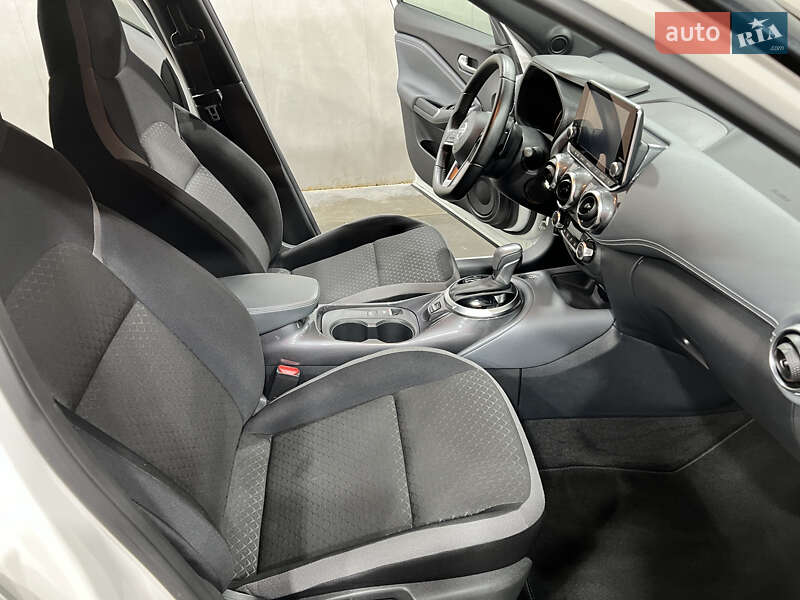 Внедорожник / Кроссовер Nissan Juke 2021 в Киеве