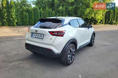 Внедорожник / Кроссовер Nissan Juke 2021 в 