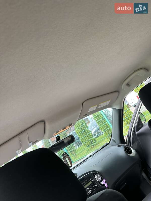 Внедорожник / Кроссовер Nissan Juke 2011 в Луцке