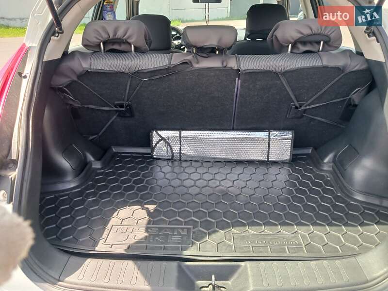 Внедорожник / Кроссовер Nissan Juke 2011 в Киеве