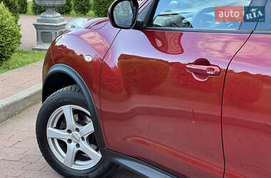 Внедорожник / Кроссовер Nissan Juke 2012 в 