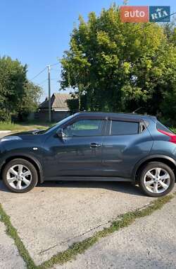 Позашляховик / Кросовер Nissan Juke 2011 в Києві