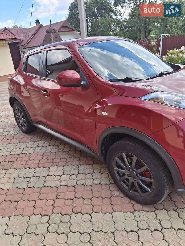 Позашляховик / Кросовер Nissan Juke 2010 в Косові