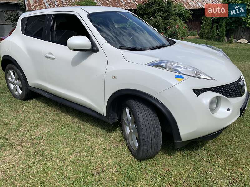 Внедорожник / Кроссовер Nissan Juke 2013 в Ивано-Франковске
