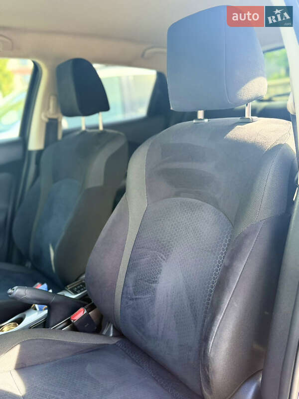 Внедорожник / Кроссовер Nissan Juke 2015 в Тернополе фото 20 Внедорожник / Кроссовер Nissan Juke 2015 в Тернополе