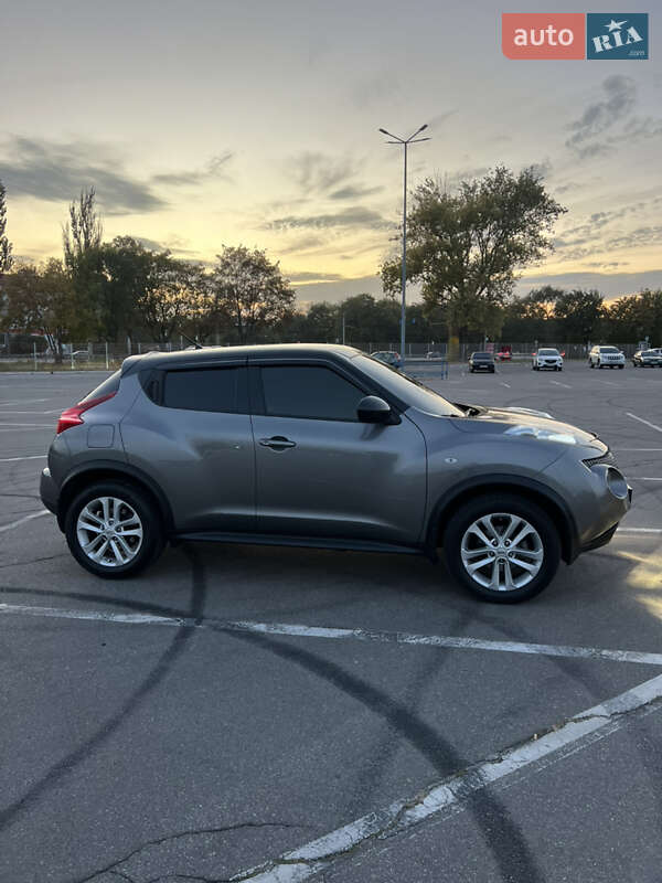 Позашляховик / Кросовер Nissan Juke 2011 в Дніпрі