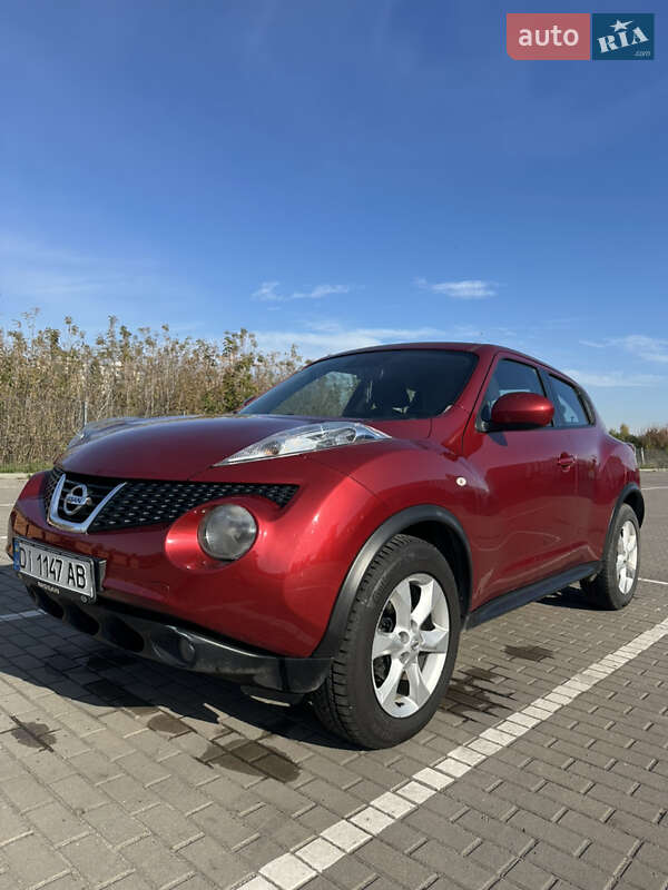 Внедорожник / Кроссовер Nissan Juke 2012 в Дубно