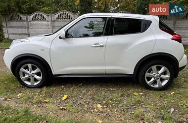 Внедорожник / Кроссовер Nissan Juke 2011 в 