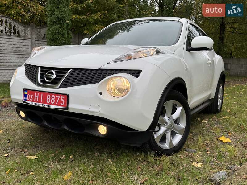 Внедорожник / Кроссовер Nissan Juke 2011 в 