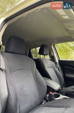 Внедорожник / Кроссовер Nissan Juke 2011 в 