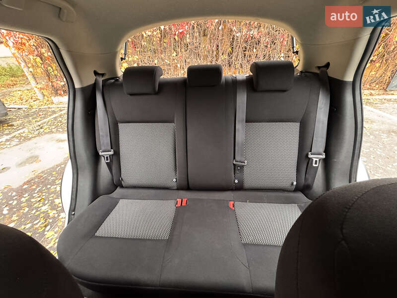 Позашляховик / Кросовер Nissan Juke 2017 в Вінниці фото 53 Позашляховик / Кросовер Nissan Juke 2017 в Вінниці