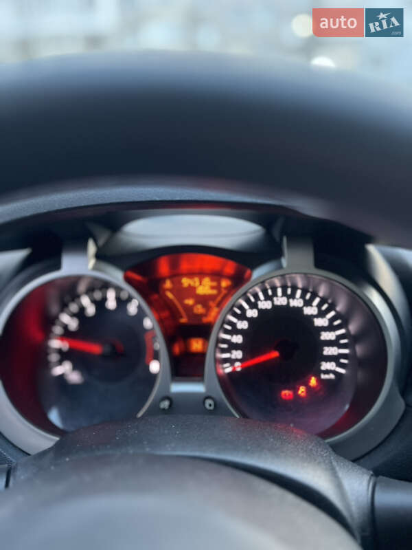 Позашляховик / Кросовер Nissan Juke 2017 в Дніпрі