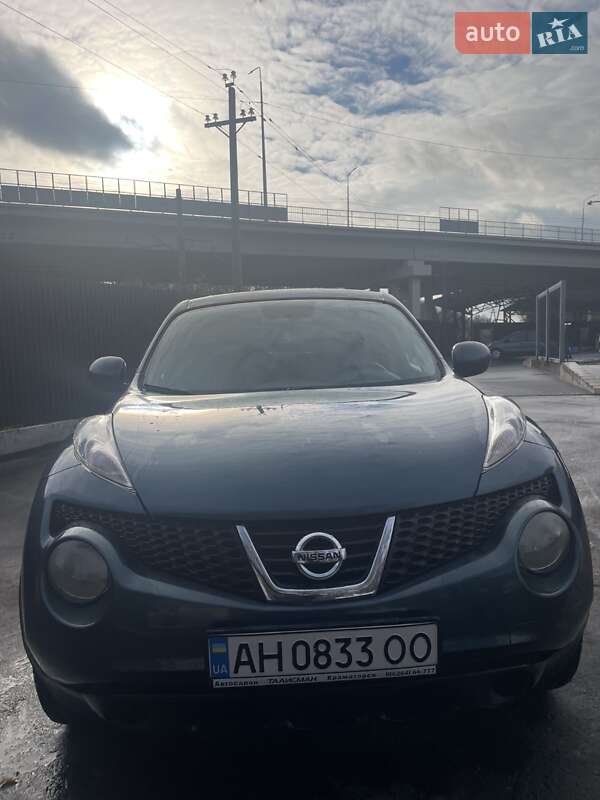 Внедорожник / Кроссовер Nissan Juke 2010 в Киеве
